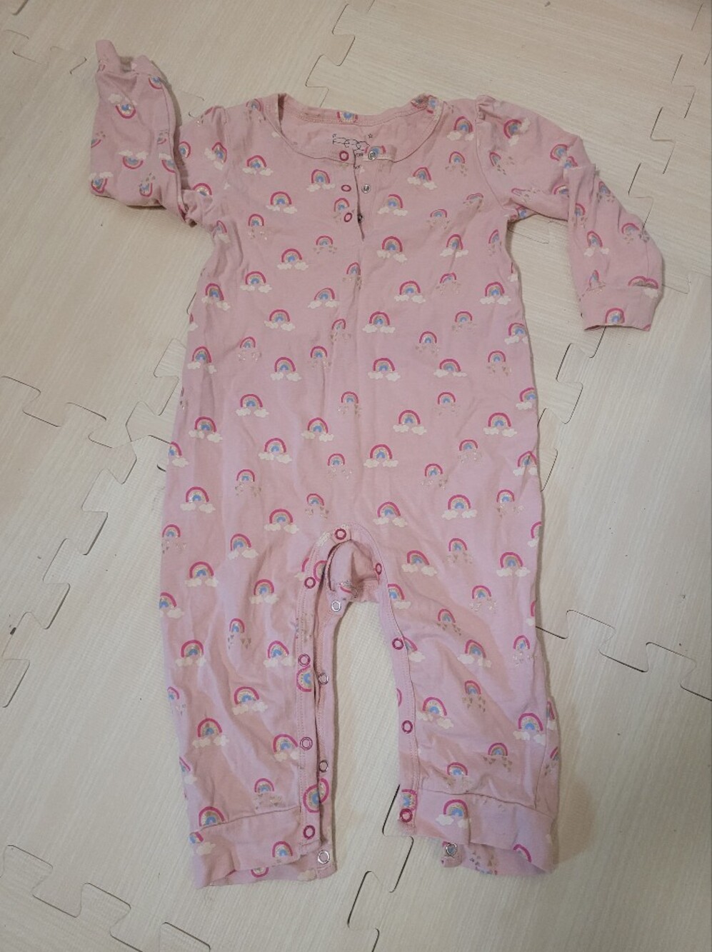 4/$10 EGG New York Pink Rainbow Bodysuit Size 6 Months